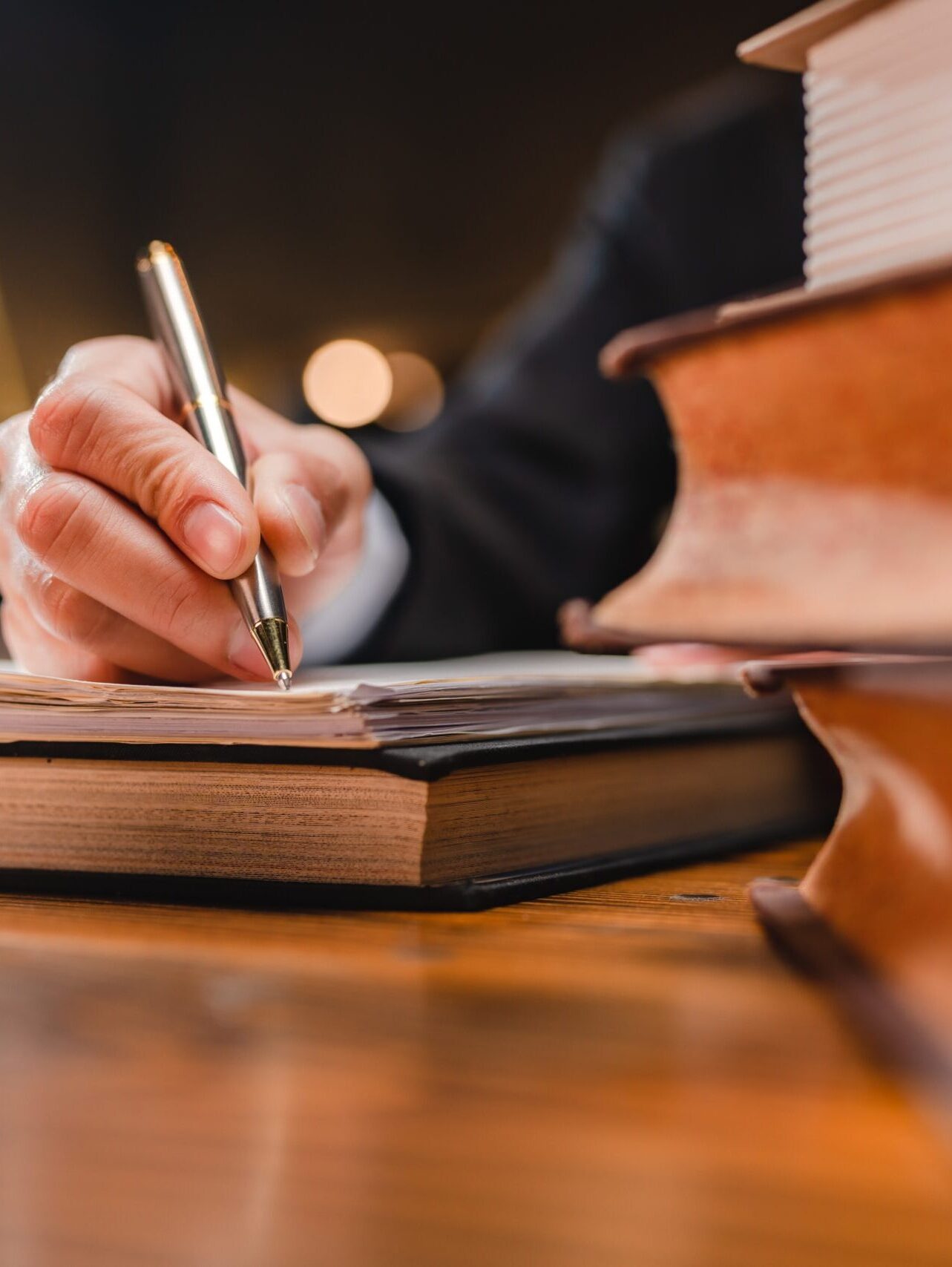 Successful,Businessmen’s,Hand,Putting,Signing,Contract,Or,Agreement,Form,,Lawyers